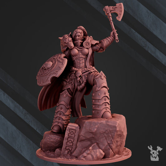 3d Printed Wolf Queen by DakkaDakka Miniatures